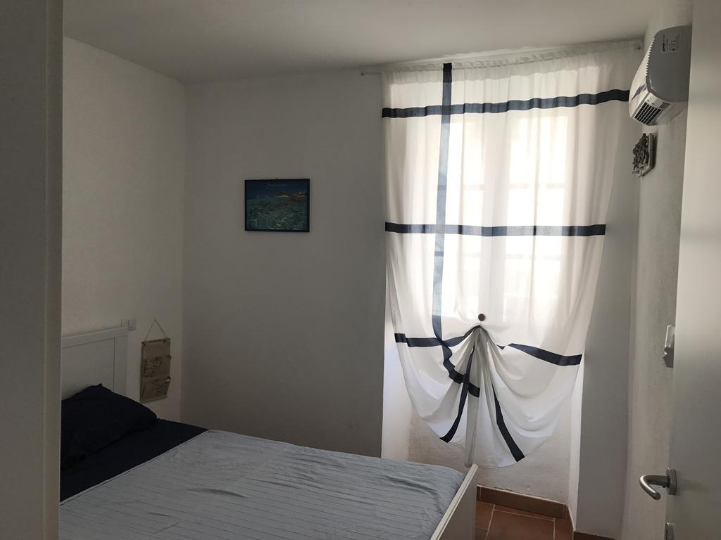 Villanova MonteleoneH24 Vacanzeアパートメント エクステリア 写真